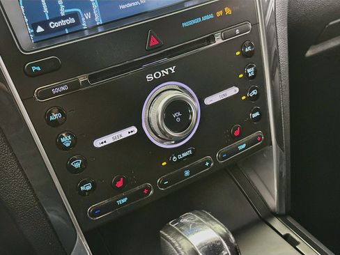 Used 2017 Ford Explorer Sport AWD/4WD image 24