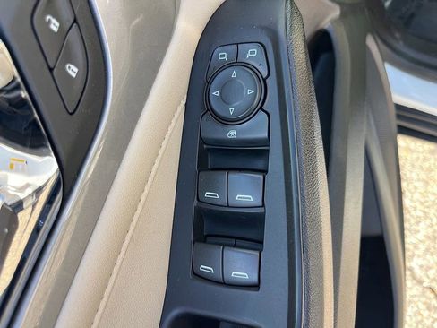 Used 2023 Chevrolet Traverse LS w/ Safety Package image 22