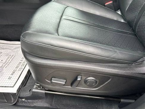 Used 2023 Kia Sorento SX AWD/4WD image 13