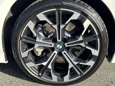 Used 2025 BMW 330i xDrive Sedan w/ M Sport Package AWD/4WD image 13