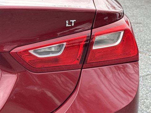 Used 2016 Chevrolet Malibu LT image 25