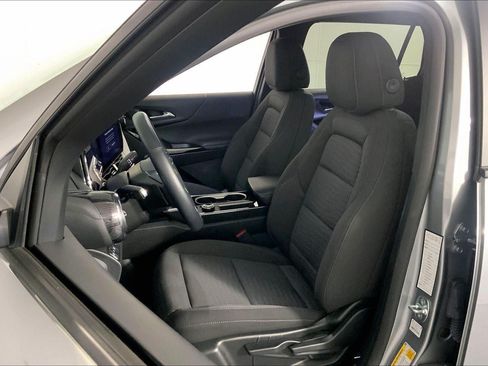Used 2026 Chevrolet Equinox LT FWD image 23