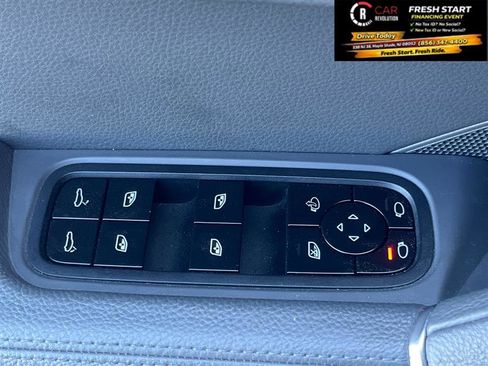 Used 2019 Porsche Cayenne image 33