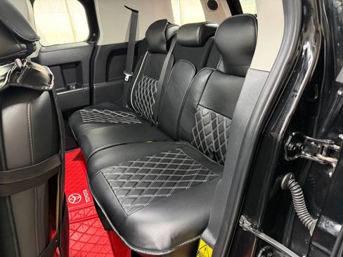 Used 2007 Toyota FJ Cruiser 4WD image 14