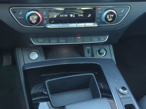 Used 2023 Audi Q5 2.0T Premium Plus w/ Premium Plus Package image 9