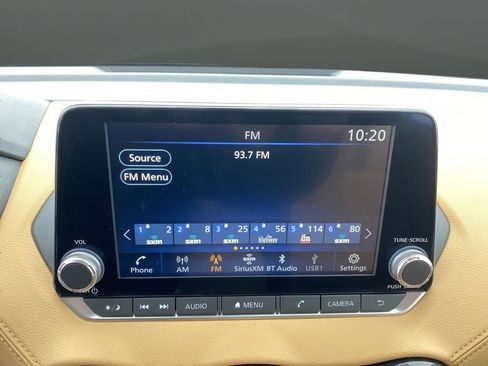 New 2025 Nissan Sentra SV w/ SV Premium Package image 18