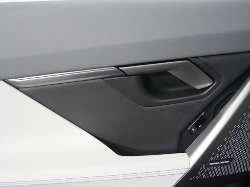 New 2026 BMW i5 eDrive40 w/ M Sport Package image 13