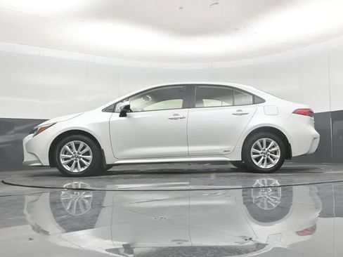 Used 2026 Toyota Corolla LE w/ LE Premium Package AWD/4WD image 53