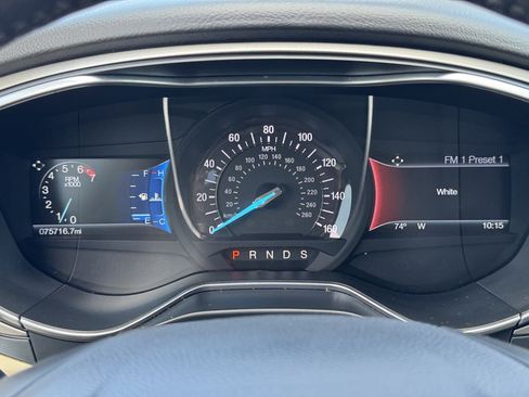 Used 2016 Ford Fusion SE w/ Equipment Group 202A FWD image 31