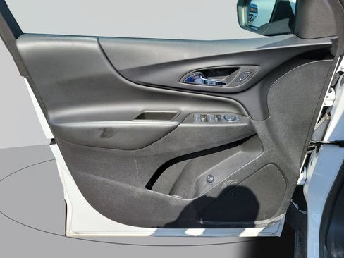 Used 2024 Chevrolet Equinox LT FWD image 26