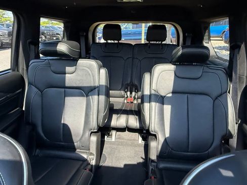 Used 2022 Jeep Grand Cherokee L Overland w/ Advanced Protech Group III RWD image 35