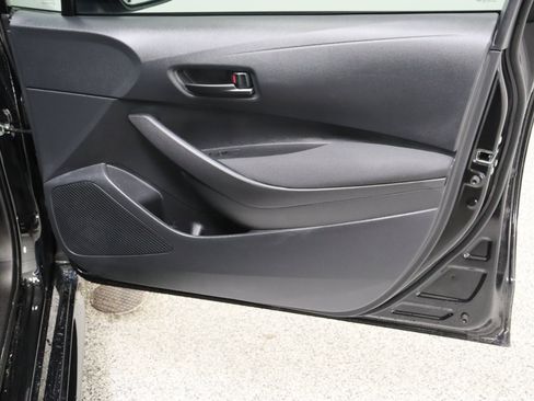 Used 2026 Toyota Corolla LE FWD image 32