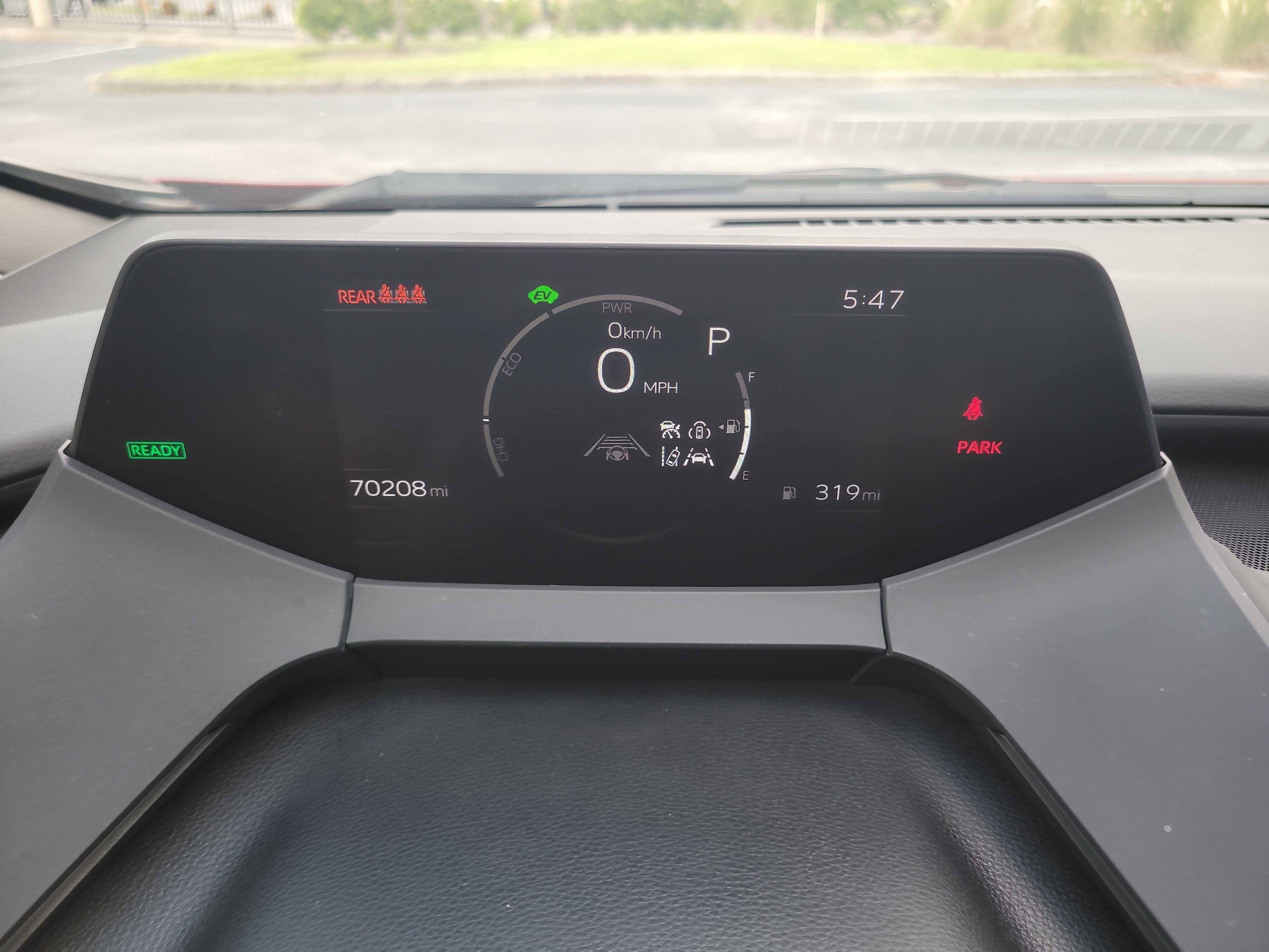 Certified 2025 Toyota Prius LE FWD image 31