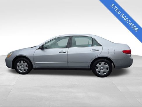 Used 2005 Honda Accord LX image 4