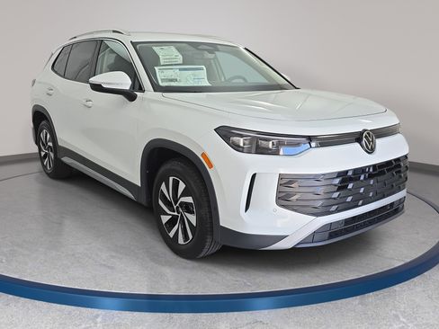 New 2026 Volkswagen Tiguan S FWD image 3