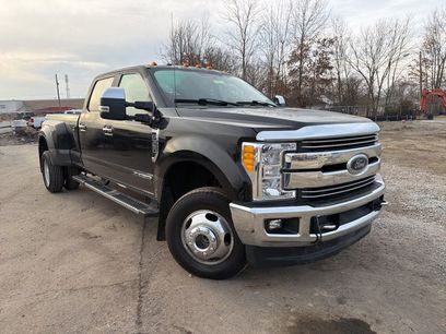 Used 2017 Ford F350 Lariat w/ Chrome Package