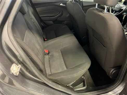 Used 2017 Ford Focus SEL w/ Cold Weather Package image 12