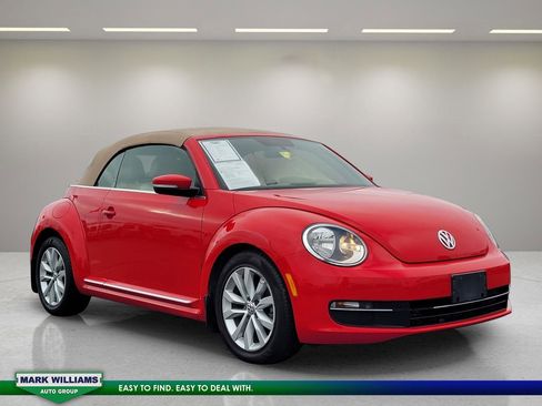 Used 2013 Volkswagen Beetle TDI image 1