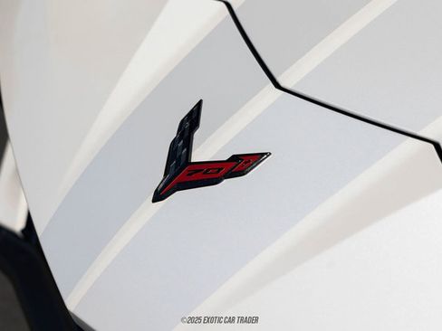 Used 2023 Chevrolet Corvette Stingray Premium Cpe w/ Z51 Performance Package image 43