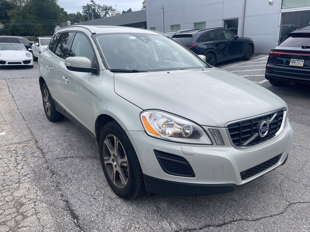 Used 2012 Volvo XC60 T6 AWD/4WD image 1