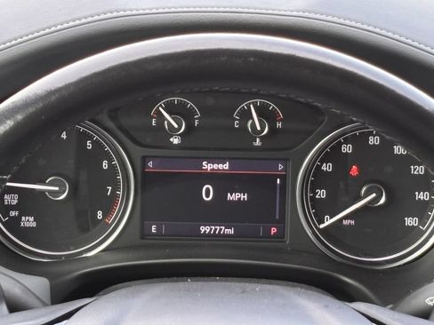 Used 2022 Buick Enclave Essence w/ Experience Buick Package FWD image 14