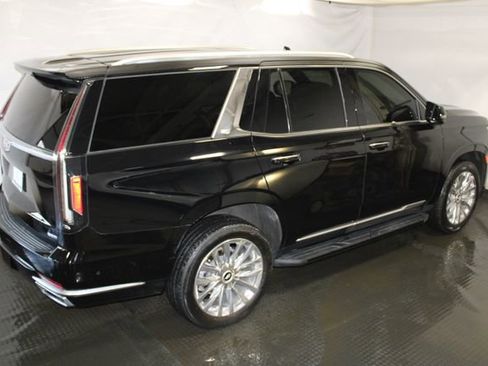 Certified 2023 Cadillac Escalade Premium Luxury AWD/4WD image 5