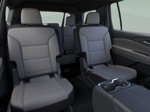 New 2026 Chevrolet Traverse LT image 17