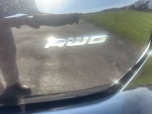 Used 2024 Ford Edge SEL image 8