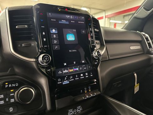 New 2026 RAM 1500 4x4 Crew Cab image 24