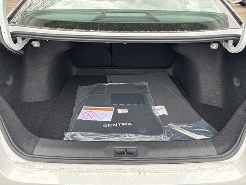 New 2026 Nissan Sentra SR w/ SR Premium Package FWD image 16