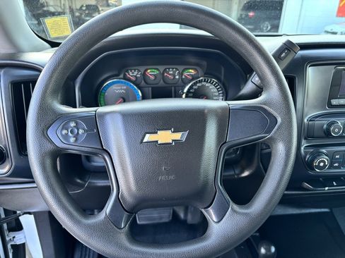 Used 2014 Chevrolet Silverado 1500 W/T w/ Trailering Package image 3
