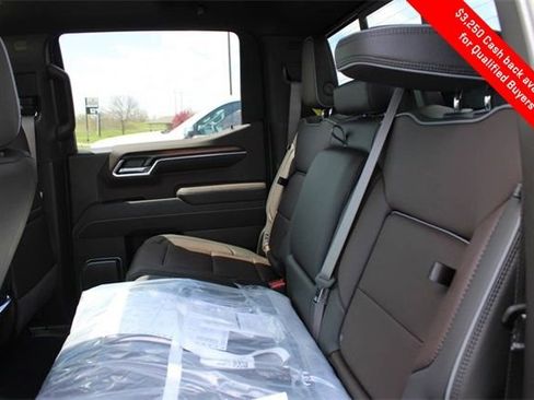 New 2025 GMC Sierra 1500 Denali image 13