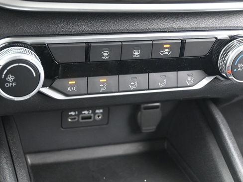 New 2026 Nissan Altima 2.5 SV FWD image 11