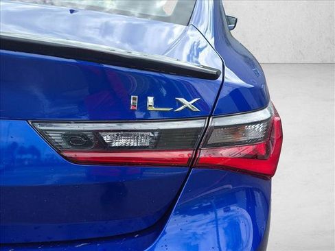 Used 2019 Acura ILX FWD image 6