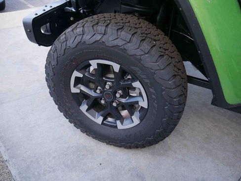 New 2025 Jeep Wrangler Unlimited Rubicon w/ Safety Group AWD/4WD image 11