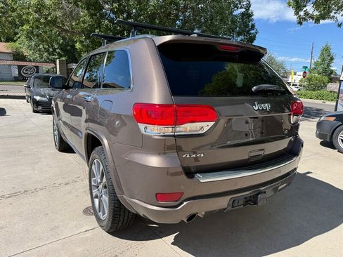 Used 2017 Jeep Grand Cherokee Overland AWD/4WD image 3