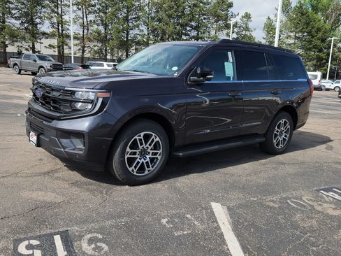 New 2026 Ford Expedition Active AWD/4WD image 3