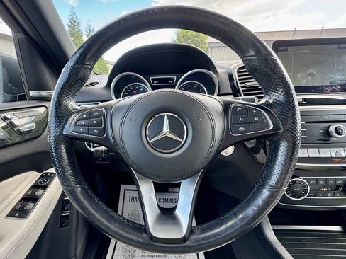 Used 2018 Mercedes-Benz GLS 450 4MATIC image 18