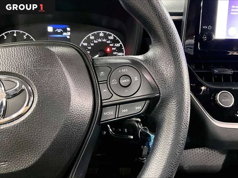 Used 2025 Toyota Corolla LE image 25