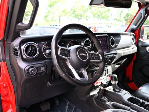 Used 2023 Jeep Wrangler Unlimited Rubicon 392 AWD/4WD image 16