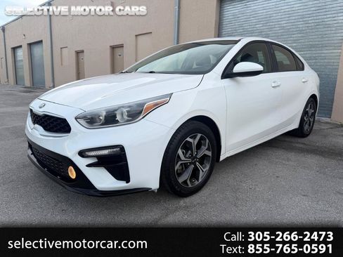 Used 2019 Kia Forte LXS FWD image 1