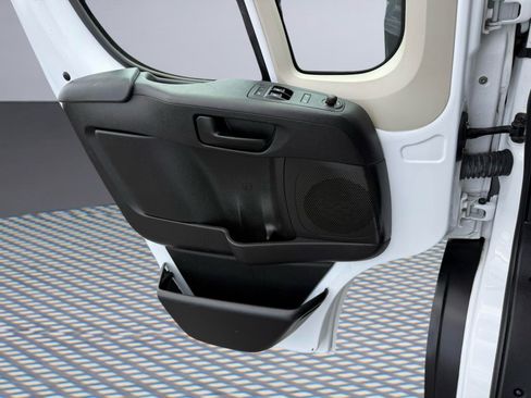 Used 2021 RAM ProMaster 2500 FWD image 14
