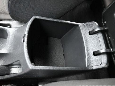 Used 2018 Hyundai Elantra GT image 23