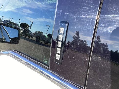 Used 2021 Ford F150 Lariat w/ Equipment Group 502A High image 15