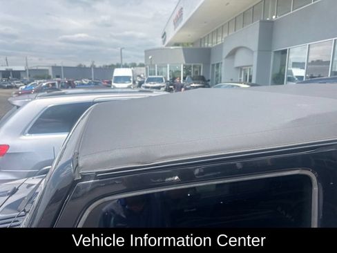 Used 2015 Jeep Wrangler Unlimited Sahara w/ Connectivity Group AWD/4WD image 6