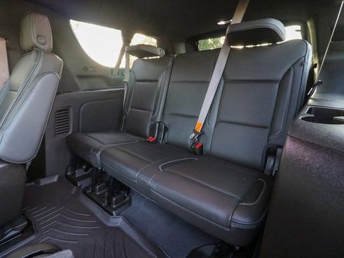 Used 2021 GMC Yukon XL Denali w/ Denali Ultimate Package image 30