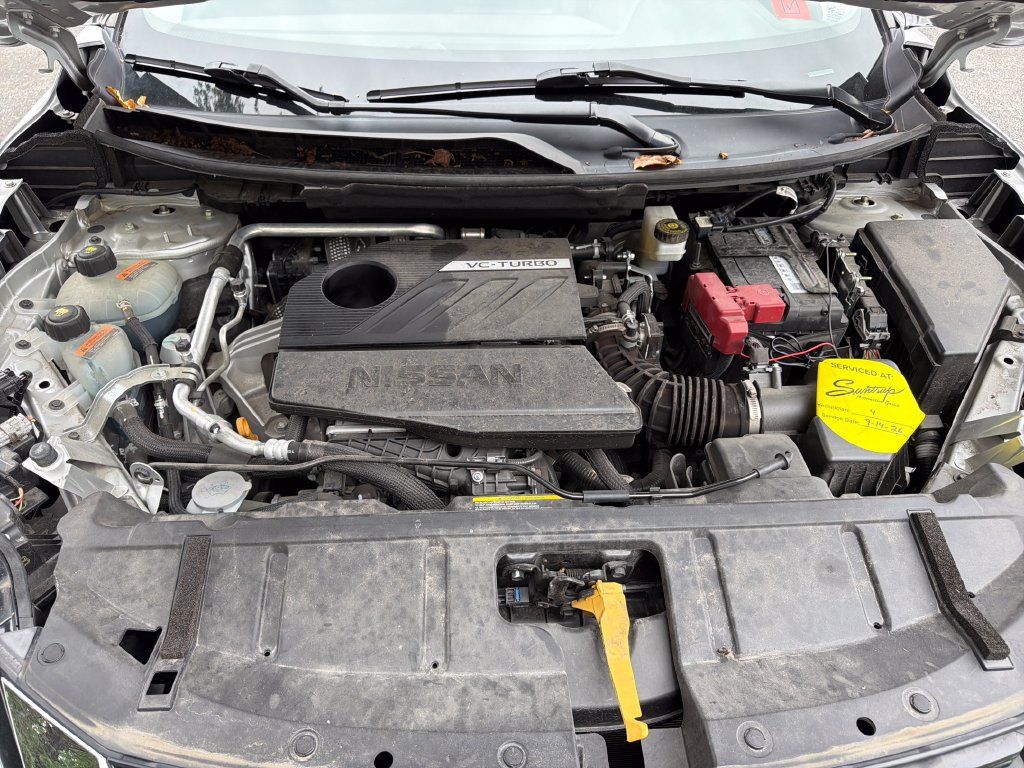 Certified 2023 Nissan Rogue SV FWD image 25