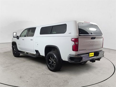 Used 2024 Chevrolet Silverado 2500 LTZ w/ LTZ Convenience Package image 3