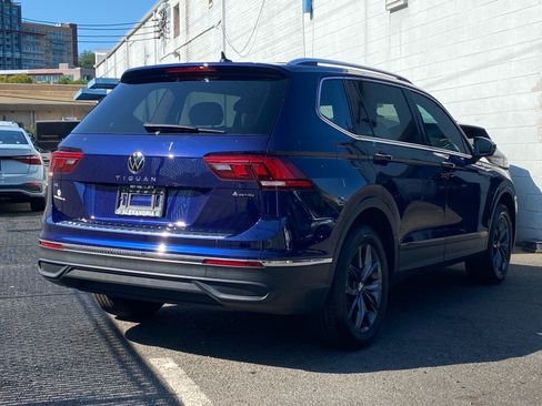 Certified 2023 Volkswagen Tiguan SE AWD/4WD image 3