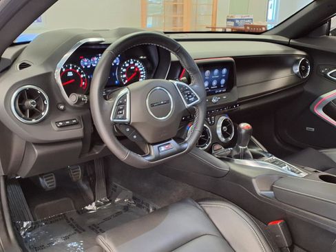Used 2022 Chevrolet Camaro SS RWD image 16